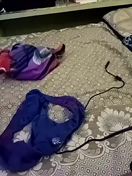 Snapshot of Aahana_Shanura chatting on 02/13/26, 08:38 Aahana Shanura online show from 02/13/26, 08:38