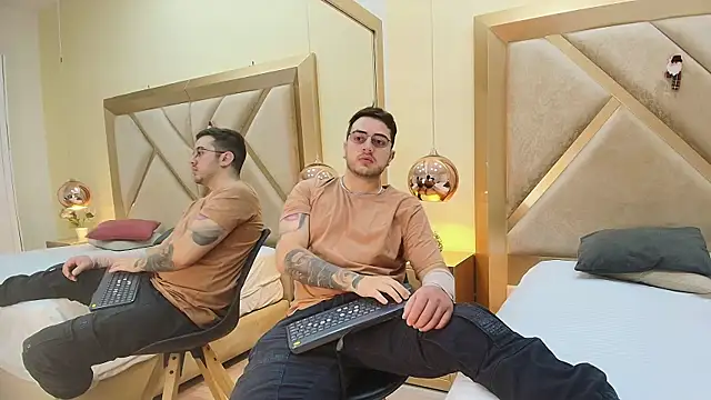 Ethan Greys online show from 11/29/25, 04:04