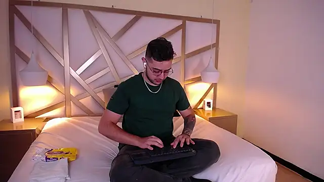 Ethan Greys online show from 01/16/26, 12:58