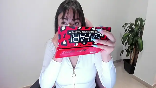 Snapshot of SOFIA_SWEETT22 chatting on 03/06/26, 02:13 SOFIA SWEETT22 online show from 03/06/26, 02:13