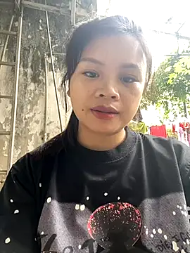 Snapshot of sara-xx chatting on 11/16/25, 07:47 sara-xx online show from 11/16/25, 07:47