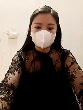 Snapshot of sara-xx chatting on 01/08/26, 03:42 sara-xx online show from 01/08/26, 03:42