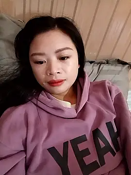 Snapshot of sara-xx chatting on 01/09/26, 02:14 sara-xx online show from 01/09/26, 02:14