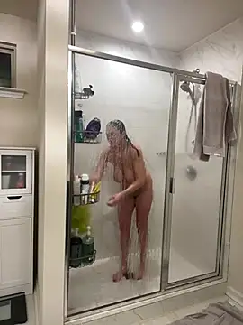 Snapshot of Ayybaebay chatting on 02/15/26, 01:57 Ayybaebay online show from 02/15/26, 01:57