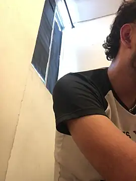 Brunicci online show from 12/17/25, 06:36