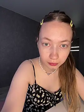 Holy Poly online show from 04/16/26, 05:19