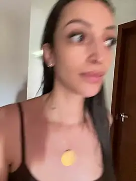 Snapshot of BelleRune chatting on 12/20/24, 03:53 BelleRune online show from 12/20/24, 03:53