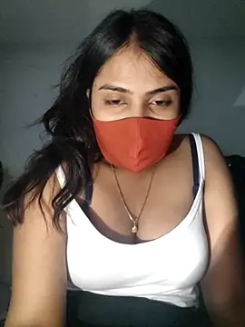 Snapshot of Red_Love_1 chatting on 11/29/25, 07:28 Red Love 1 online show from 11/29/25, 07:28