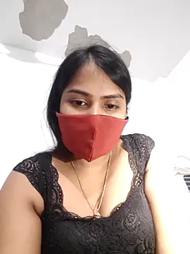 Snapshot of Red_Love_1 chatting on 12/17/25, 06:47 Red Love 1 online show from 12/17/25, 06:47