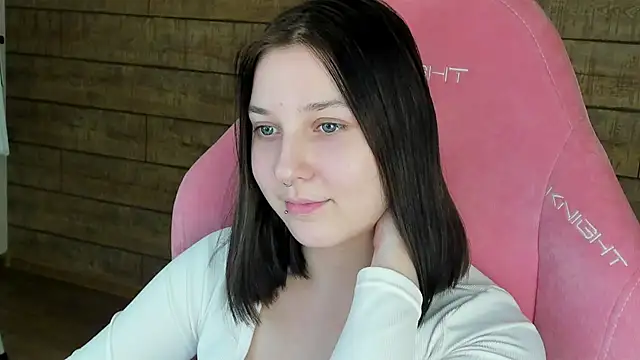 TinnaBurton online show from 01/14/26, 04:23