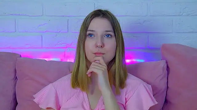 TinnaBurton online show from 03/19/26, 04:55