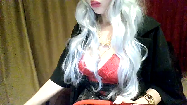 Snapshot of L1ona_Luxe chatting on 11/14/25, 03:55 L1ona Luxe online show from 11/14/25, 03:55
