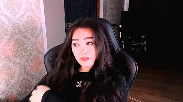 Emma Uilson online show from 02/16/26, 05:58