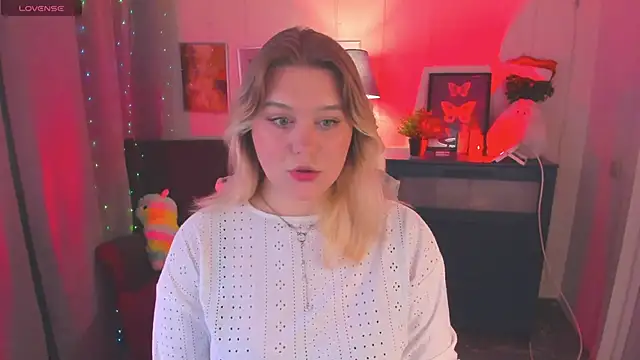 LouiseMous online show from 12/01/25, 10:04