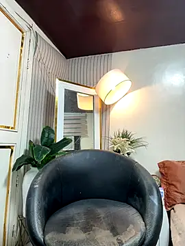  SandraHornball  online show from 12/16/25, 09:47