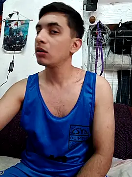 Snapshot of sweetmilker chatting on 11/16/25, 02:44 sweetmilker online show from 11/16/25, 02:44