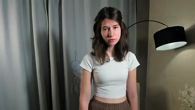 MarilynMun online show from 11/26/25, 02:23