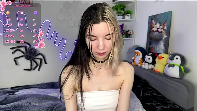 Emmie shy online show from 05/18/26, 10:04