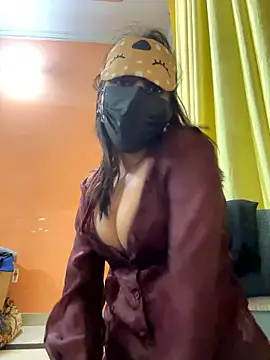 Snapshot of sexyayeshadesi chatting on 01/12/26, 06:13 sexyayeshadesi online show from 01/12/26, 06:13