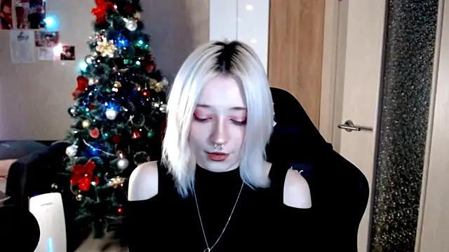 SophiaLur online show from 01/11/26, 04:23