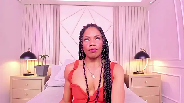 Snapshot of LailaDavidson chatting on 01/14/26, 12:33 LailaDavidson online show from 01/14/26, 12:33