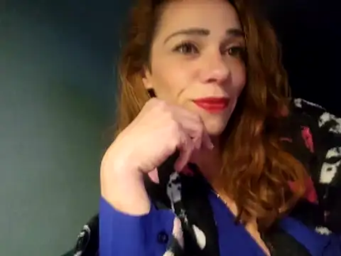 Snapshot of Mimakario chatting on 11/26/25, 11:06 Mimakario online show from 11/26/25, 11:06