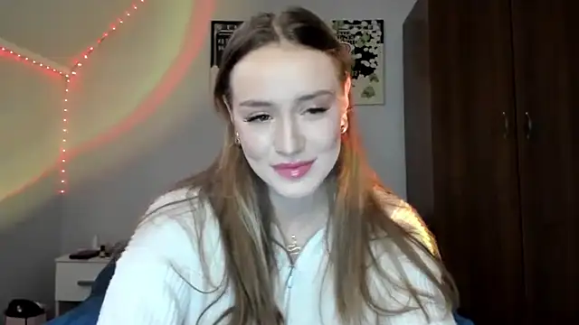 tinyglow online show from 03/21/26, 12:37