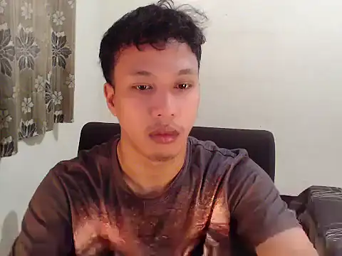 Snapshot of newgys chatting on 02/14/26, 03:14 newgys online show from 02/14/26, 03:14