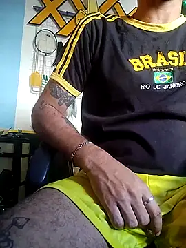 Snapshot of xxxbananaboy chatting on 11/19/25, 06:41 xxxbananaboy online show from 11/19/25, 06:41