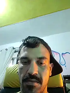 Snapshot of xxxbananaboy chatting on 11/21/25, 03:16 xxxbananaboy online show from 11/21/25, 03:16