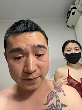 Snapshot of Mengmeng06 chatting on 02/04/26, 02:12 Mengmeng06 online show from 02/04/26, 02:12