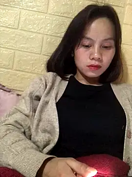 Trangbabylove online show from 12/19/25, 09:44