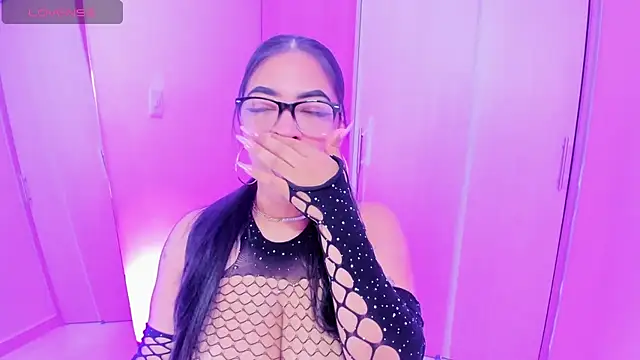 evelisse  online show from 04/21/26, 03:46