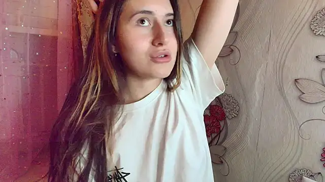 Snapshot of KristinaScott chatting on 11/30/25, 03:49 KristinaScott online show from 11/30/25, 03:49