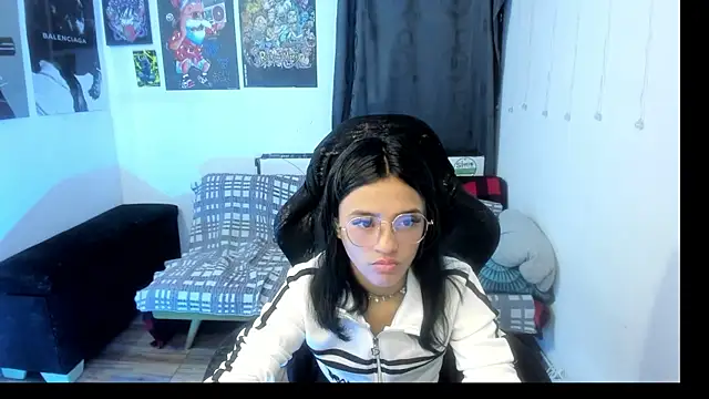 Snapshot of Candy__Girll18 chatting on 02/19/26, 11:23 Candy Girll18 online show from 02/19/26, 11:23