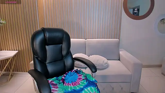 ZaraKafruni online show from 02/12/26, 04:07