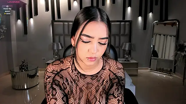 SophieLanne online show from 04/15/26, 04:19