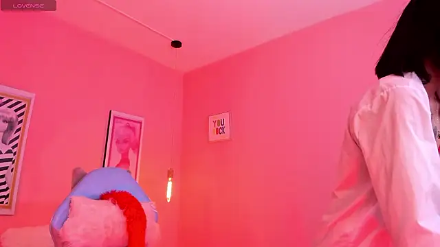 Milu carbajal x online show from 02/24/26, 04:21