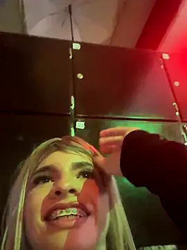 ValerySalasar online show from 11/16/25, 05:46