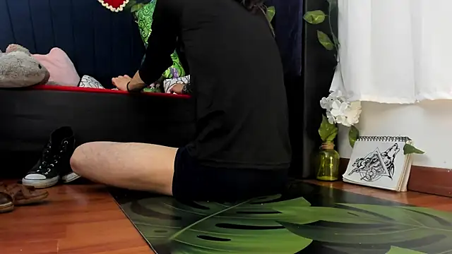 AngelDamianArt online show from 12/03/25, 03:54