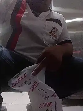 Snapshot of gordoju chatting on 12/20/25, 01:12 gordoju online show from 12/20/25, 01:12