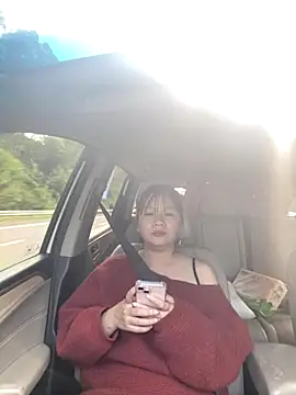 yiyi0316 online show from 11/24/25, 02:22