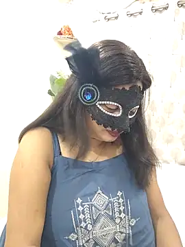 Cute-richa1 online show from 04/19/26, 02:16