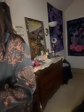 Snapshot of stellakobra chatting on 12/04/25, 12:42 stellakobra online show from 12/04/25, 12:42