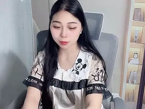 Lousii online show from 11/22/25, 01:43