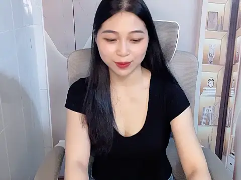 Lousii online show from 04/12/26, 01:38