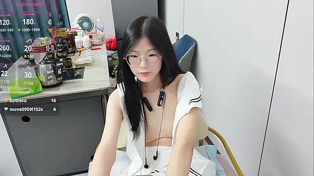 xlin-baby online show from 04/27/26, 04:49