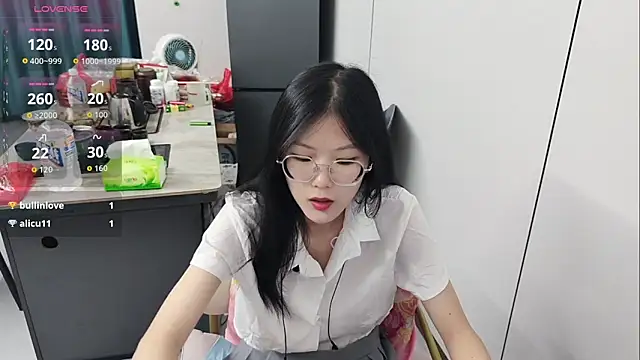 xlin-baby online show from 05/11/26, 02:23