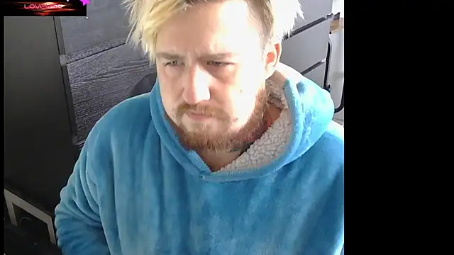 Snapshot of ThatAltGuy chatting on 11/18/25, 09:36 ThatAltGuy online show from 11/18/25, 09:36