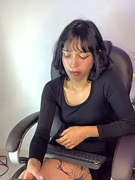 LiilithStonne online show from 12/19/25, 12:23